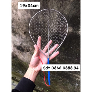 1 chiếc Vợt cá đánh bộ.