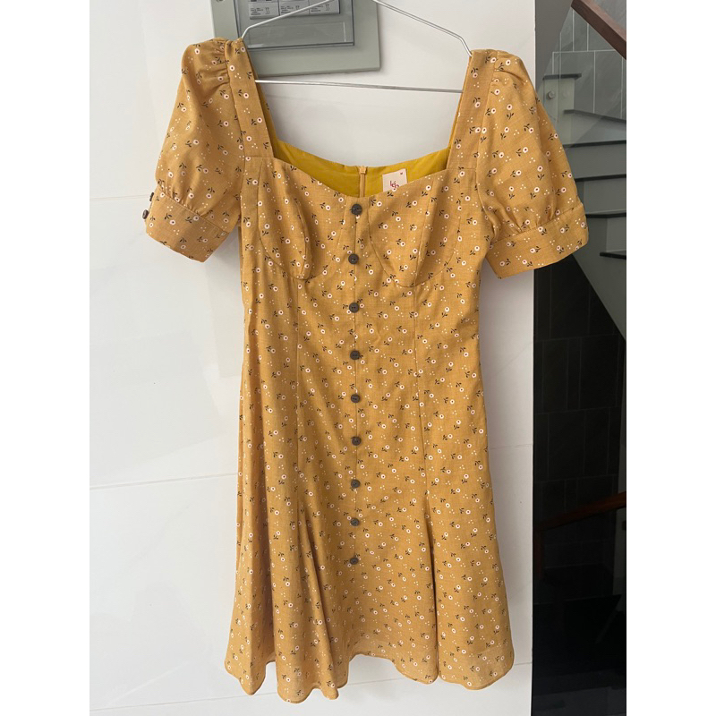 Thanh lý váy Lép size M