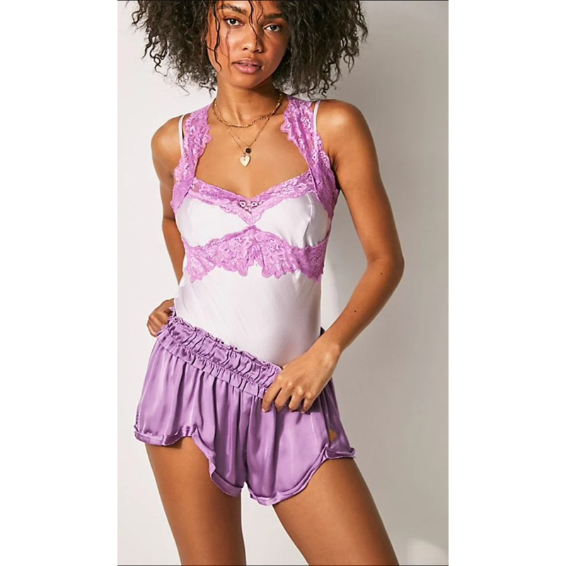 Áo và chân váy mix Free People