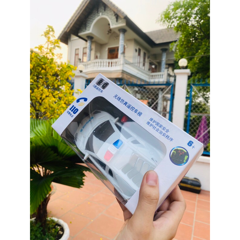 Đồ Chơi Xe Hơi Điều Khiển Có Remote Cho Bé Giao Màu Ngẫu Nhiên