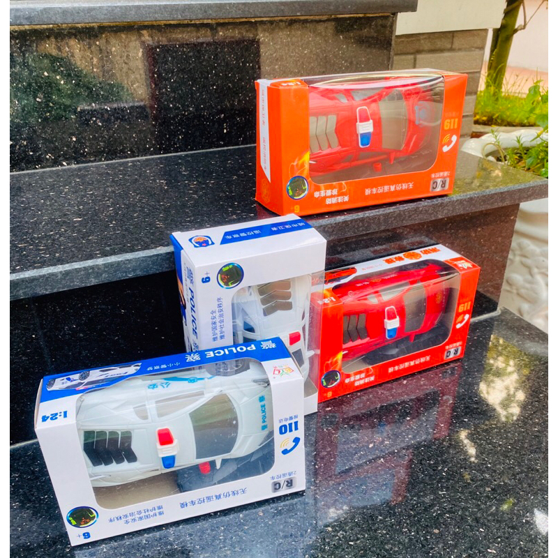 Đồ Chơi Xe Hơi Điều Khiển Có Remote Cho Bé Giao Màu Ngẫu Nhiên