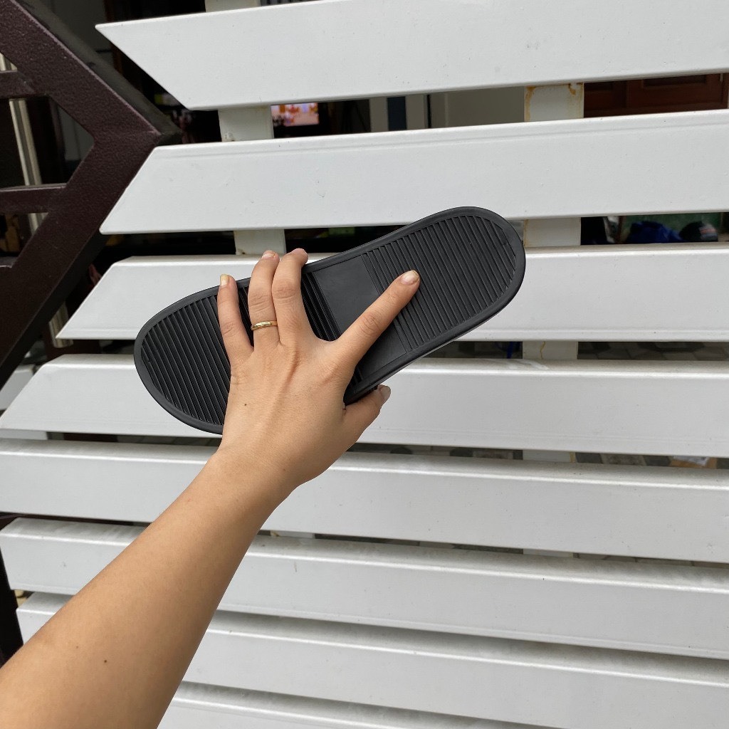 Dép Nam, Dép Da Quai Ngang Gắn Mác Fashion Mới Nhất Chống Thấm Nước Quai Da Lộn Đẳng Cấp