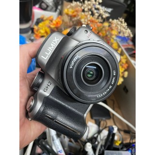 Máy ảnh Lumix DMC-GH2 kèm ống kính 14-42 màn hình xoay lật