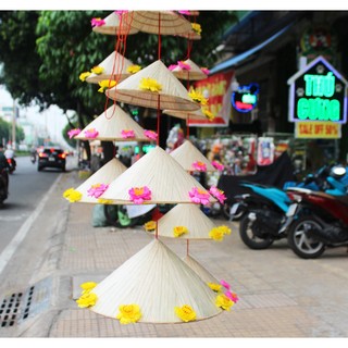 Dây nón lá đính hoa mai, đào trang trí Tết