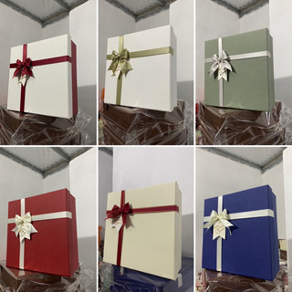Hộp quà vuông cỡ đại kích thước 25*25 cao 10cm | 26*26 cao 10.2cm