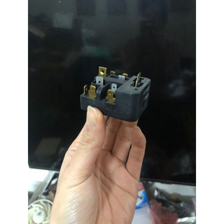 Bộ rơ le khởi động PTC tủ lạnh Electrolux liền tecmic