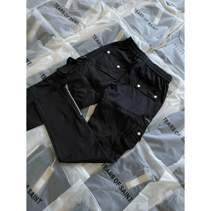 Quần Cargo Pant - Tear Of Saint - vải gió túi zip ống loe new2023