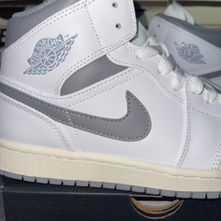 Giày Air Jordan 1 Mid White Shadow LikeAuth