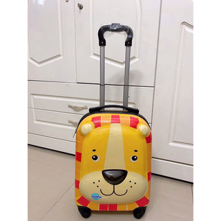 Vali kéo 18 inch. hàng khuyến mãi molfix