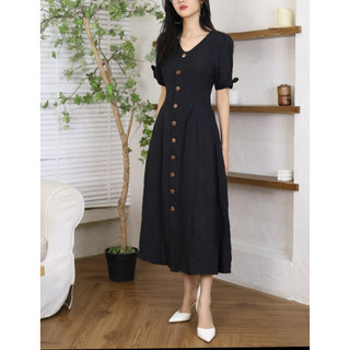 Váy đen cúc gỗ vintage công sở, đi chơi, dạo phố Emmer - Đầm trơn dài thiết kế Như