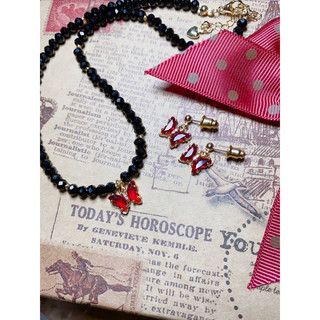 Vòng cổ choker pha le handmade red butterfly SpringX