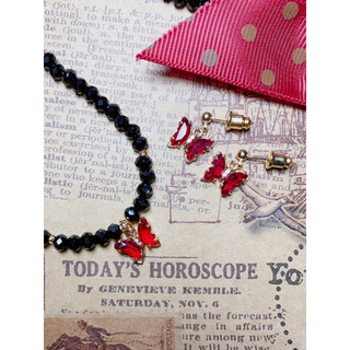 Vòng cổ choker pha le handmade red butterfly SpringX