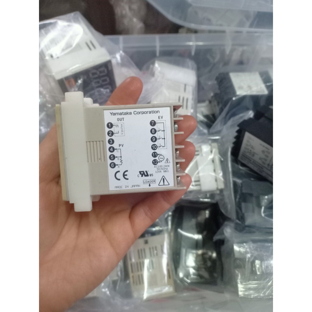 Bộ điều khiển nhiệt SDC15 Yamatake b , Bộ điều khiển nhiệt SDC15 AZBIL