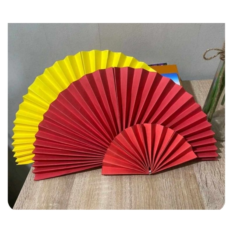 giấy gấp quạt trang trí tết