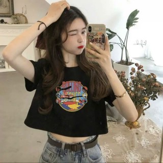 Áo croptop phôm rộng in hình tay ngắn UN