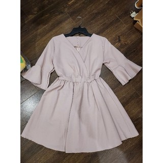 Tl. đầm xòe ruốc vạt chéo eo dưới 74 dài 80cm. 145b