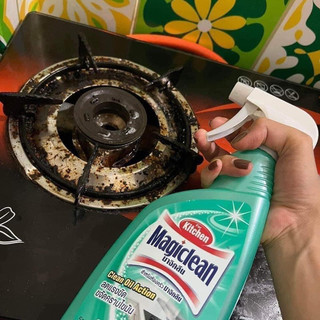 Xịt tẩy bếp Magic Clean Thái Lan