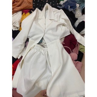 đầm cổ vest