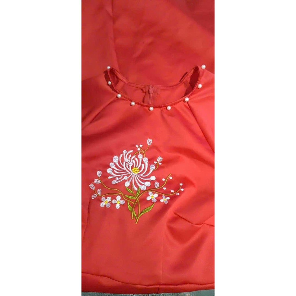 Set áo dài nữ thêu hoa cổ tròn đính ngọc trang phục truyền thống phù hợp cho các dịp lễ hội