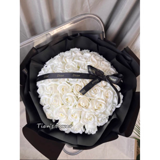  Bó hoa sáp 50 bông màu trắng đen hot trend nhà Tien’s flower 