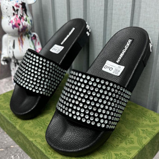 Dép nam nữ DG ĐÍNH ĐÁ quai ngang phong cách giới trẻ.dép 2 màu đen trắng, Dép nam thời trang quai ngang  sành điệu