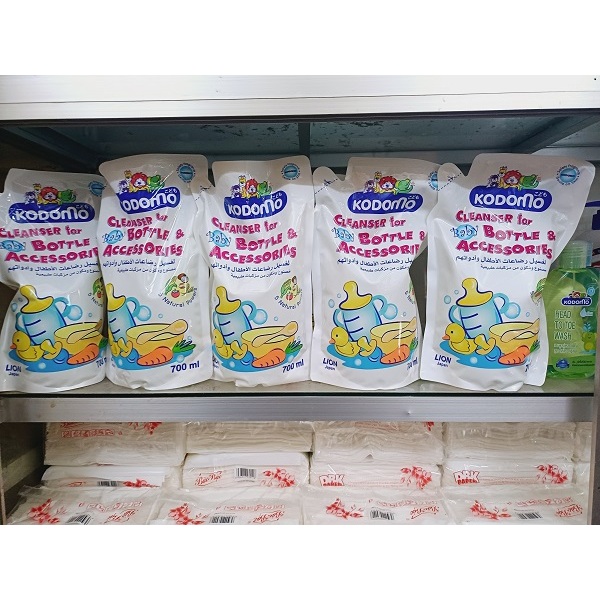 Nước rửa bình sữa Kodomo túi 700ml