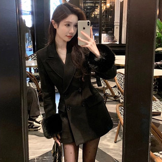 Áo khoác dạ tay phối lông