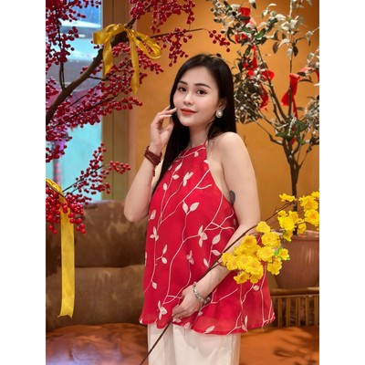 YU CHERRY | Áo yếm thiết kế 2 dây hoa thêu nổi, có nút gài cố định cổ Floral Line Yem Top YA483
