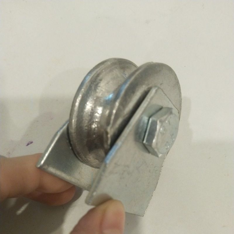 bi treo ray kéo bạt kéo. bánh xe U dẫn hướng