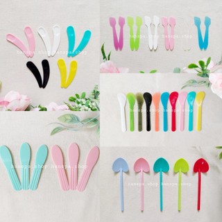 2 Que nhựa lấy kem, thìa trộn kem, muỗng lấy mỹ phẩm, xẻng tim, muỗng múc, que spatula