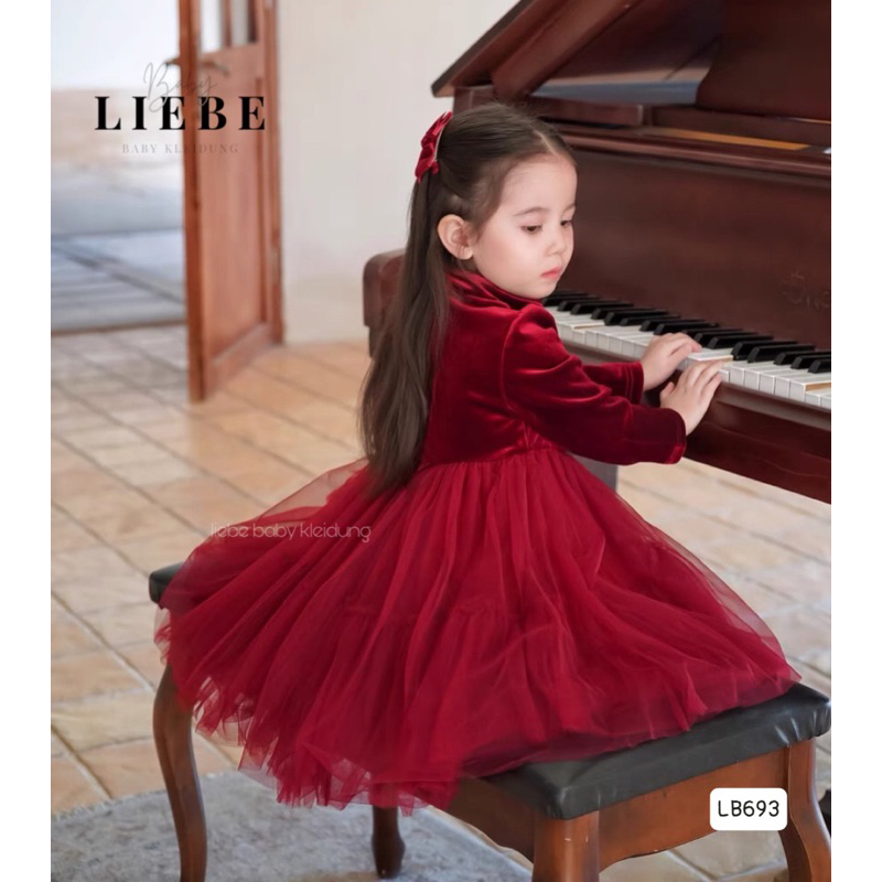 BD23121  VD2334  VD2335 Váy Liebe cao cấp BG