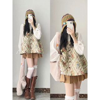 (CÓ SẴN) SET 3 ÁO GILE HOA + SƠ MI + CHÂN VÁY TENNIS SIÊU KUTE