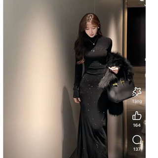 Váy nhũ đuôi cá dài tay Eclipse Clothing