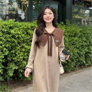 Váy xuông cổ nơ đính tag