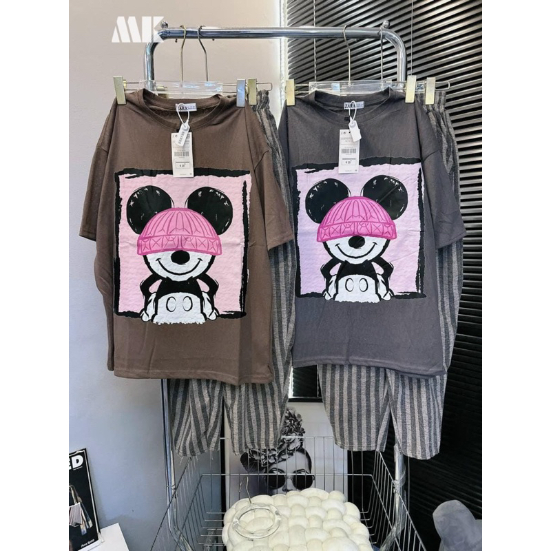 Set Bộ Áo Thun Tay Ngắn In Mivky Đội Nón + Quần Dài Sọc Dọc Chất thun đẹp y hình