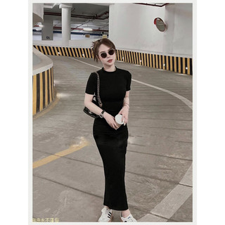 Váy body đen dáng dài cộc tay cổ tròn