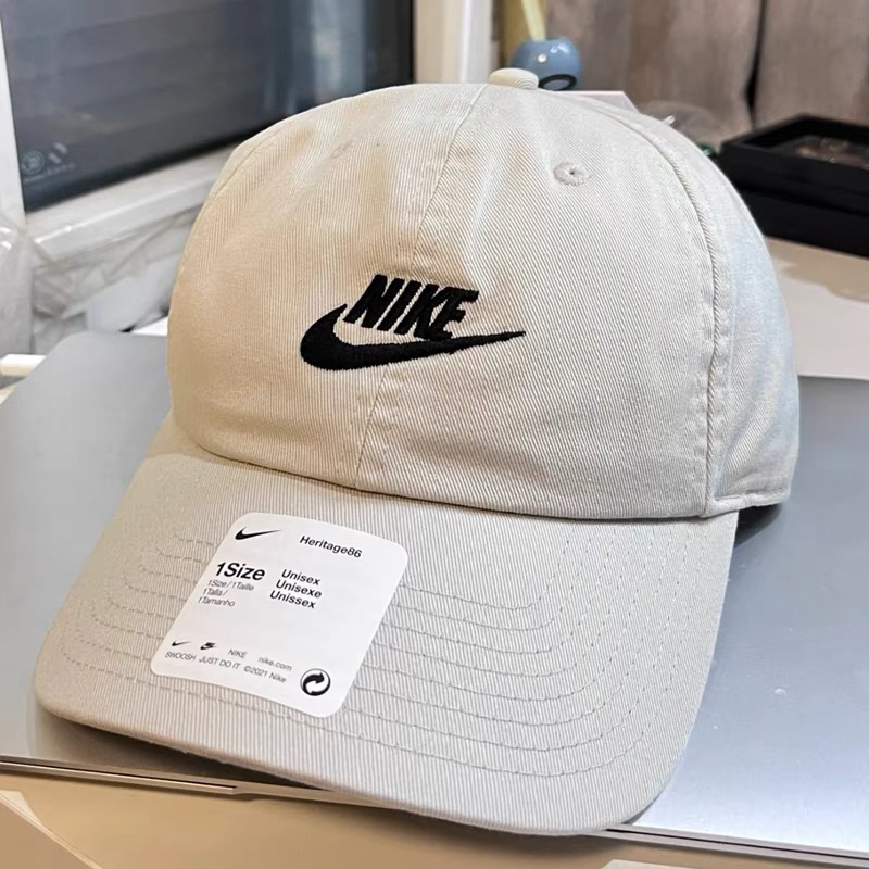 Nón lưỡi trai kaki màu be CAPSAIGON Thêu NIKEE trendy 2023 unisex nam nữ