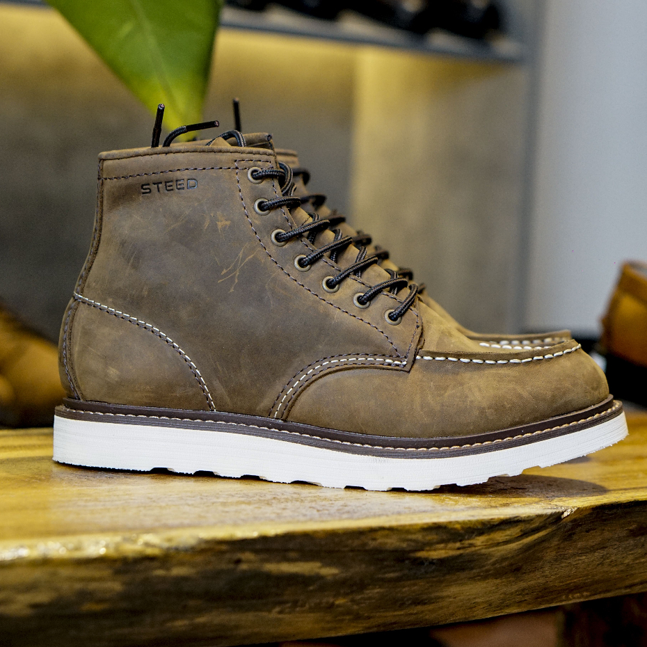 Giày boots  nam  cổ cao moctoe da bò sáp đế cao su non tăng chiều cao 4,5cm