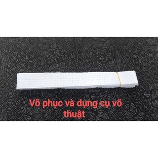 Đai trắng nhập môn taekwondo, karate