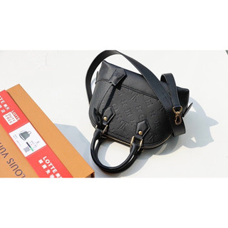 túi nữ qccc   dáng hến full box