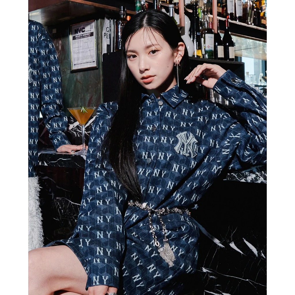 Đầm MLB cho Nữ. Chất denim dày dặn, chắc chắn.