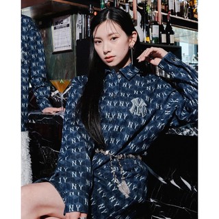 Đầm MLB cho Nữ. Chất denim dày dặn, chắc chắn.