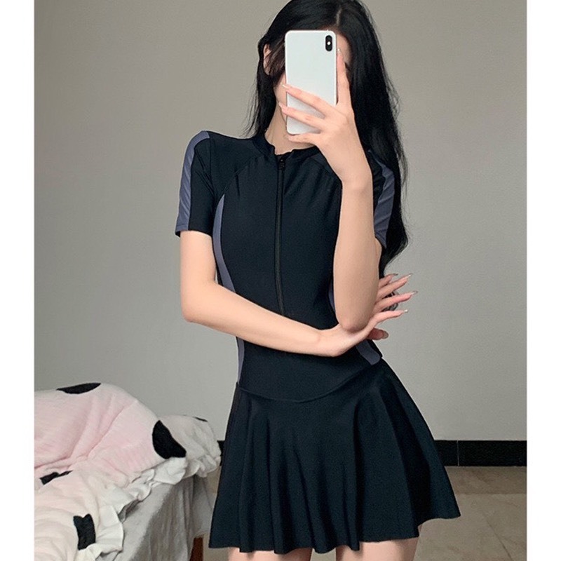 Đồ bơi nữ liền thân kín đáo kiểu dáng váy đi biển có đệm ngực vải mềm mại co giãn 4 chiều | BigBuy360 - bigbuy360.vn