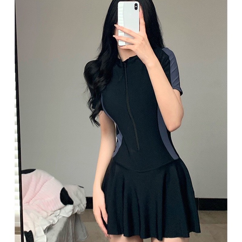 Đồ bơi nữ liền thân kín đáo kiểu dáng váy đi biển có đệm ngực vải mềm mại co giãn 4 chiều | BigBuy360 - bigbuy360.vn