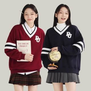 Áo sweater cổ tim Dessuu lót bông dày dặn thêu chữ DU phối màu xanh than trắng