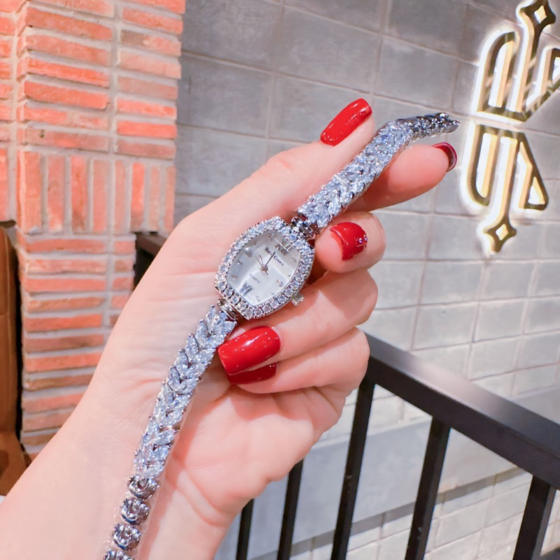 [Chính Hãng 100%) Đồng Hồ Nữ Royal Crown 9232 mặt vuông đính đá dây kim loại chính hãng đính đá