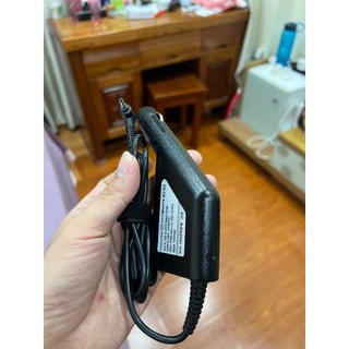 Sạc máy tính trên oto xe hơi lg gram 19v 2.53a chân nhỏ dc: 3.0*1.1mm