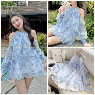 Set áo voan hoa xanh cổ yếm khoét vai kèm quần short trắng nàng closet