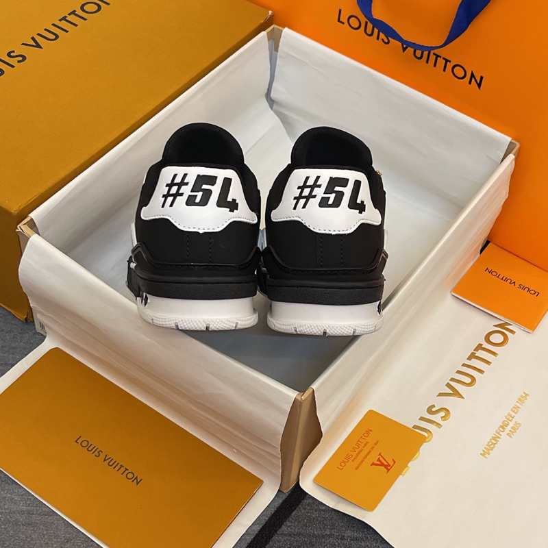 GIÀY L’V TRẮNG ĐEN #54 LAI AU SC