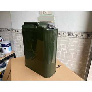 Thanh lý giá rẻ bình xăng dầu 20l bằng sắt bị trầy xước móp nhẹ